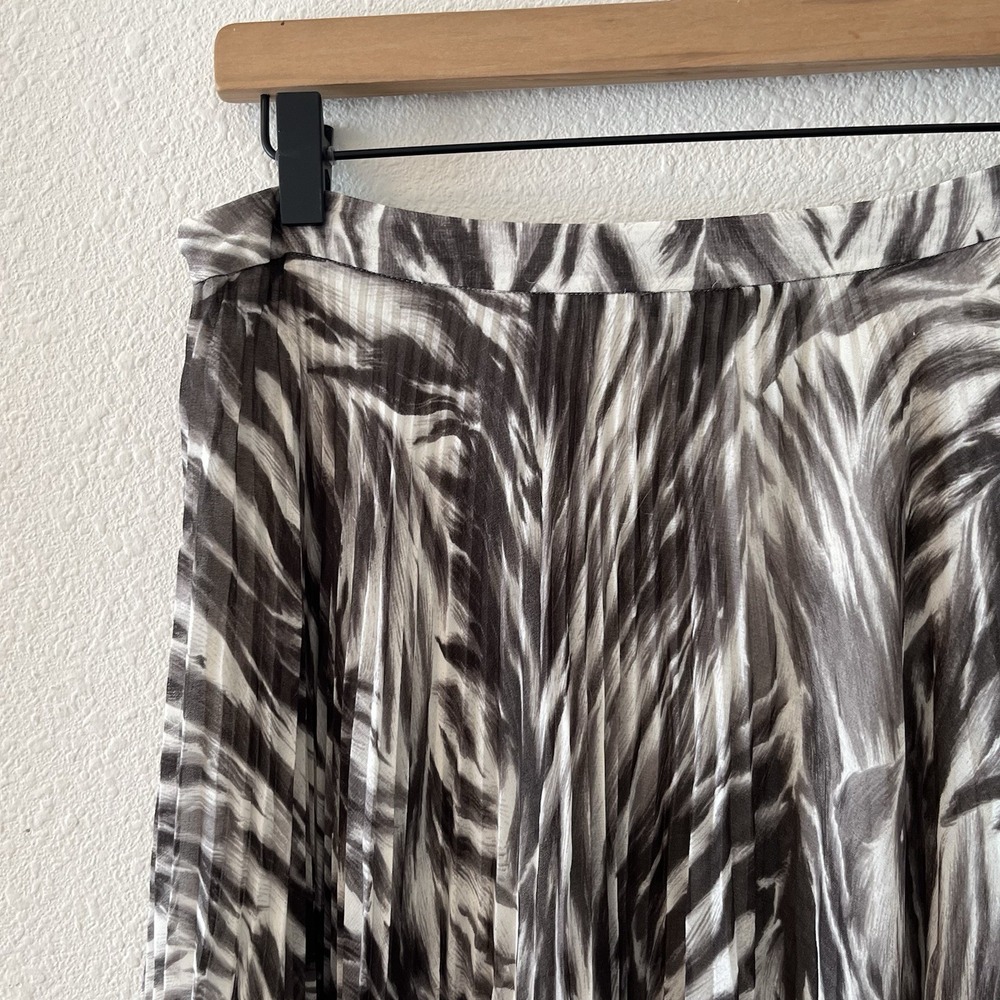 Talbots Women's Midi Skirt Size 10 Black Ivory Print Accordion Sheer Lined Zip - Picture 8 of 15